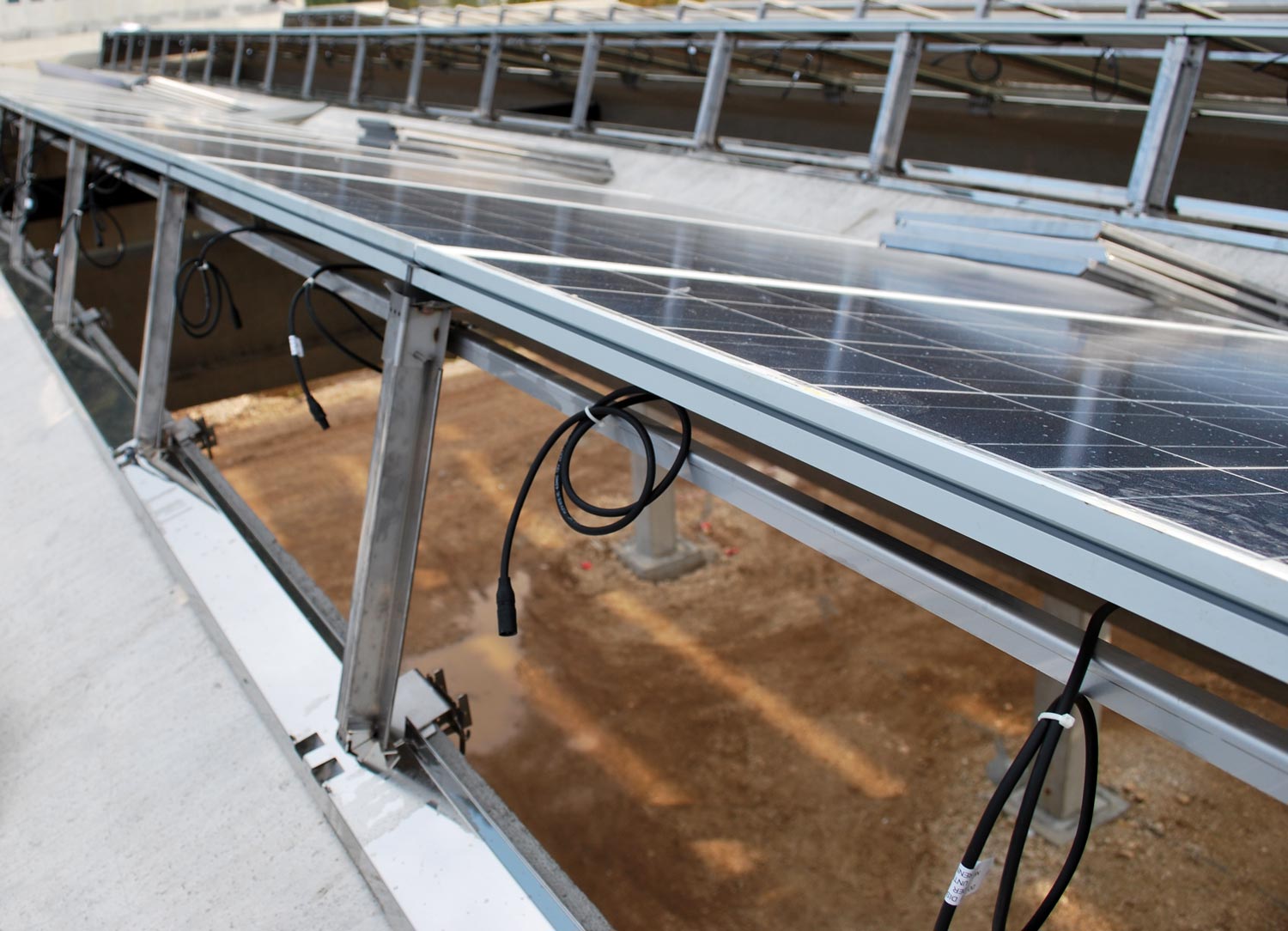 profilo in acciaio per impianto fotovoltaico