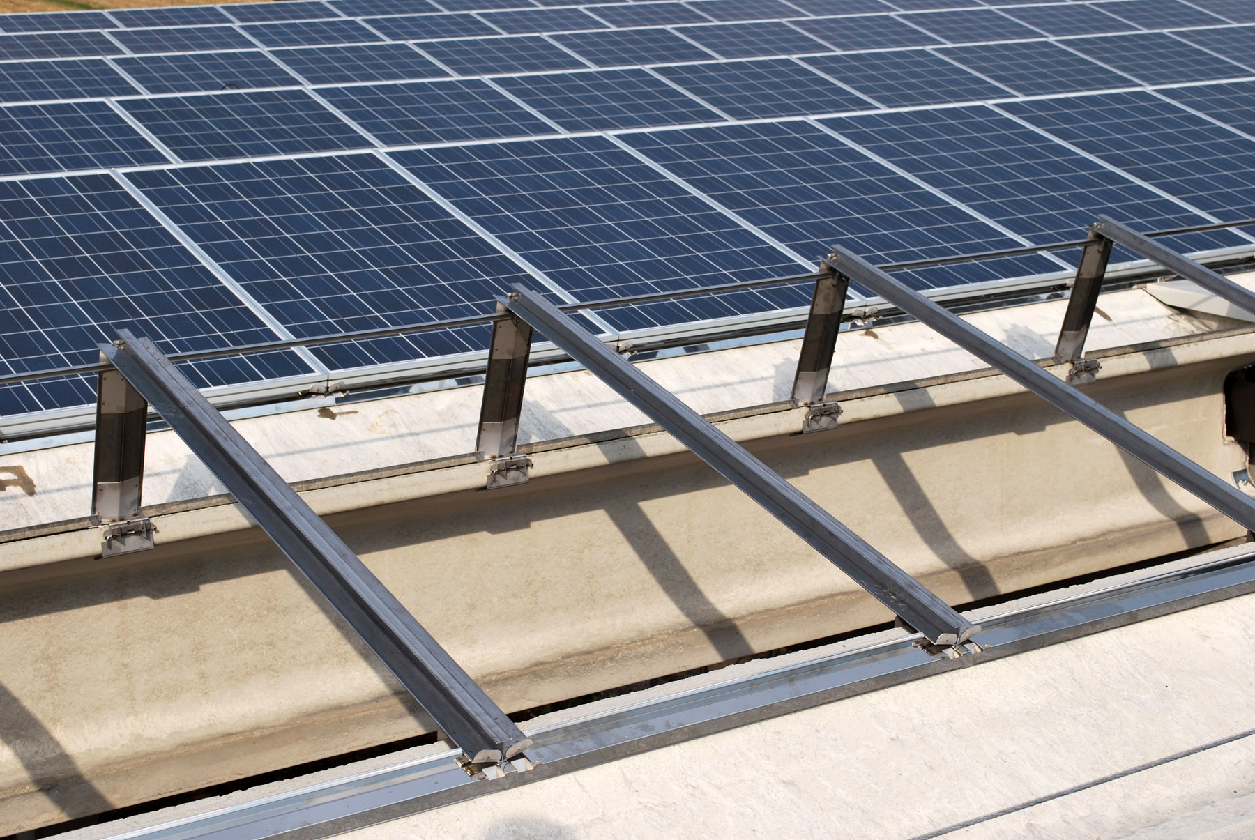 profili su misura per impianti fotovoltaici