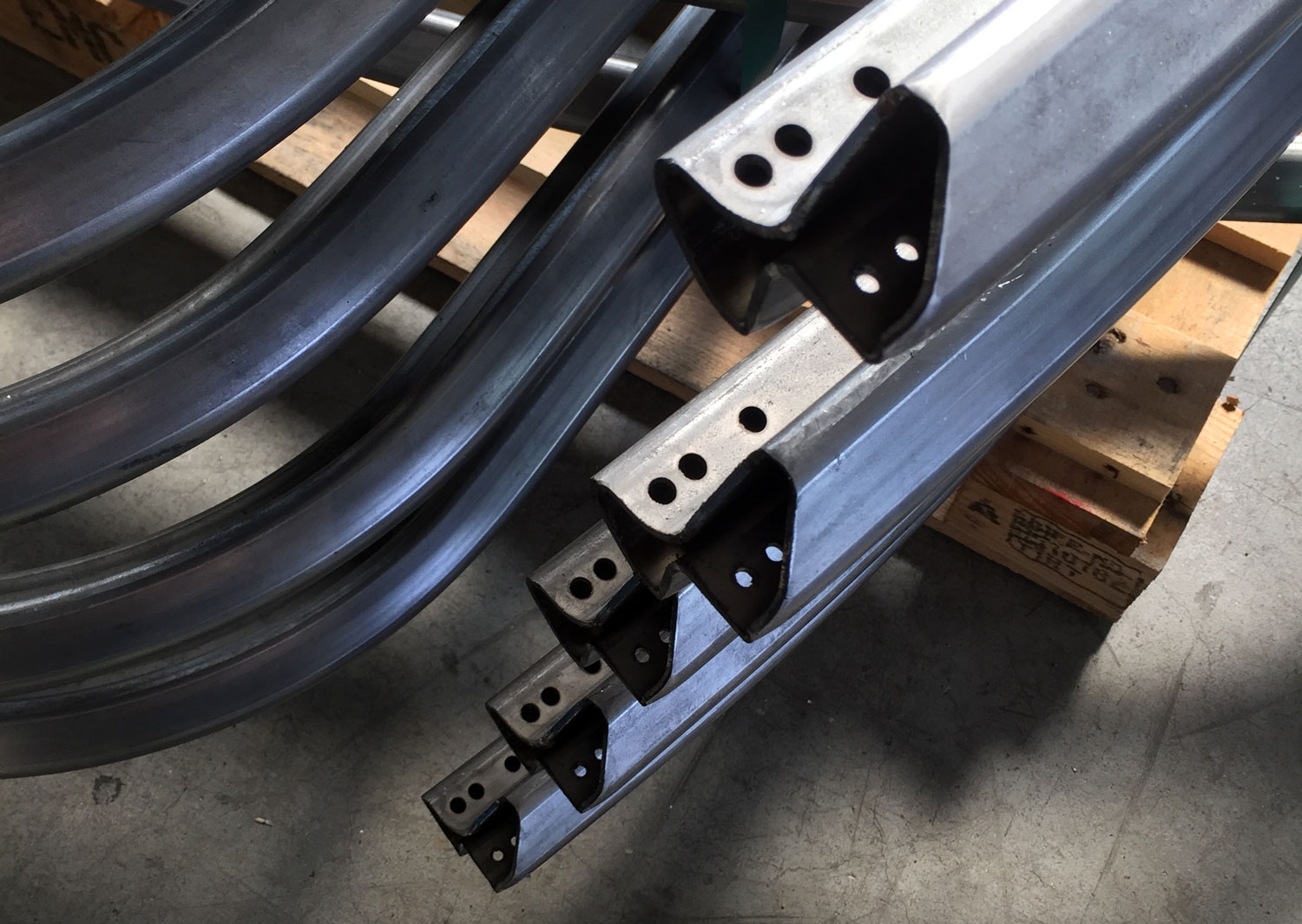 Suppliers offering custom roll forming services