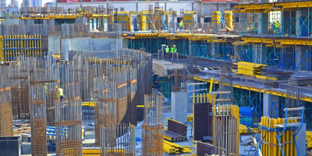 profili in acciaio su misura per casseforme e ponteggi