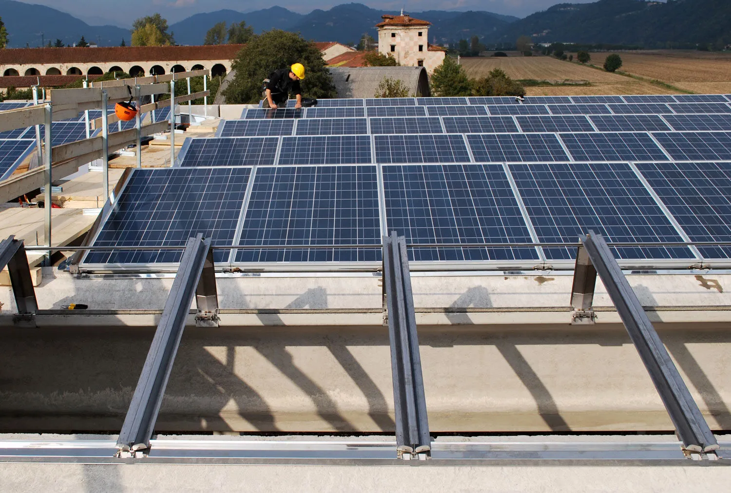 profili in acciaio per impianti fotovoltaici