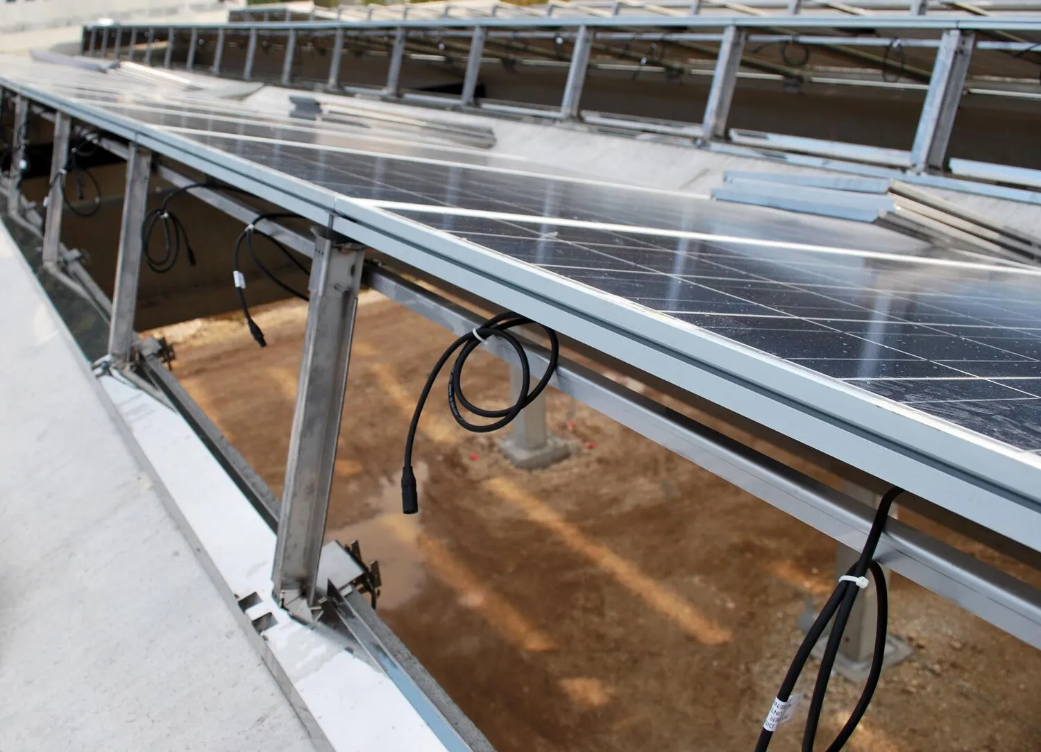 profilo in acciaio per impianto fotovoltaico